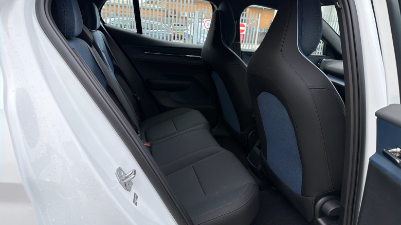 Volvo EX30 200kW SM Extended Range Plus 69kWh 5dr Auto Electric Estate